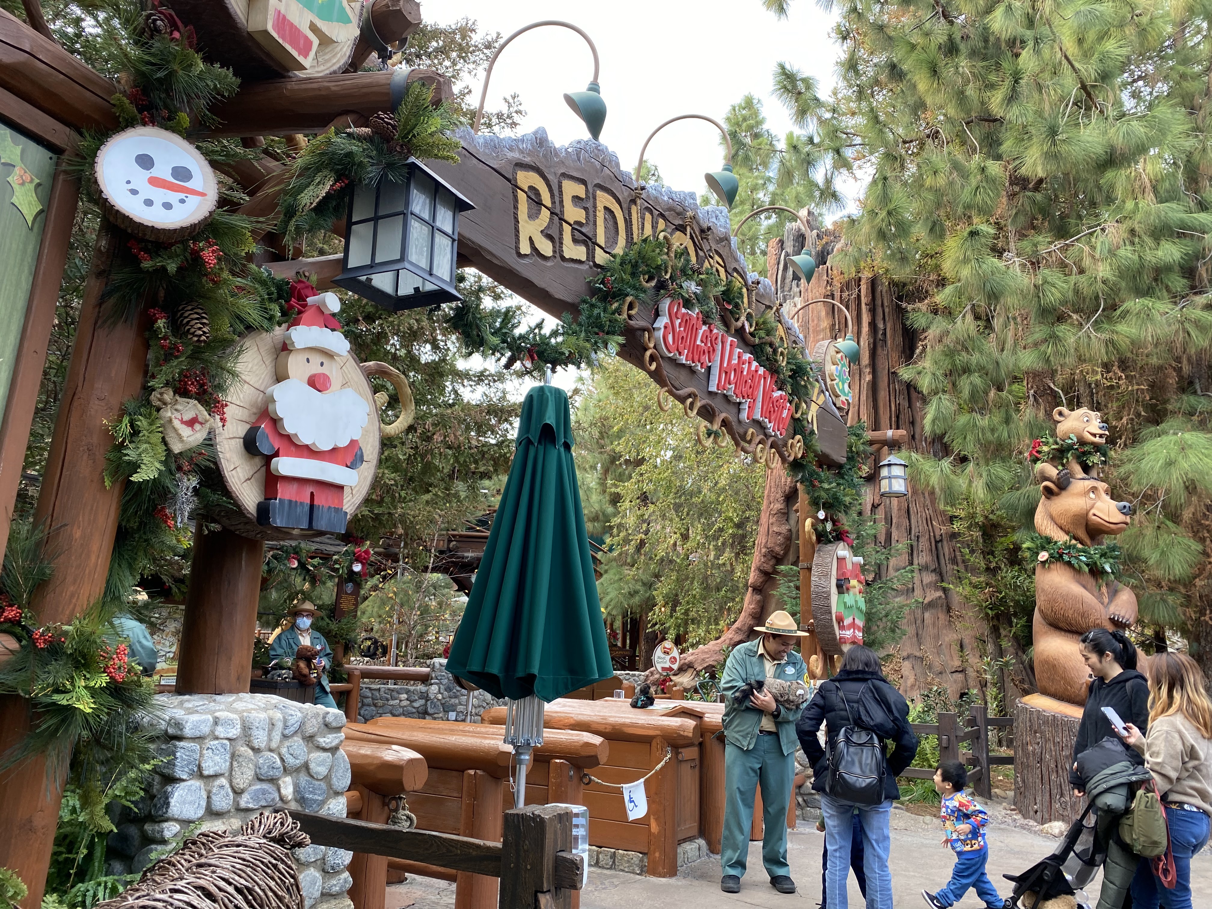 Holidays at the Disneyland Resort: Orange County Travel Advisor Series